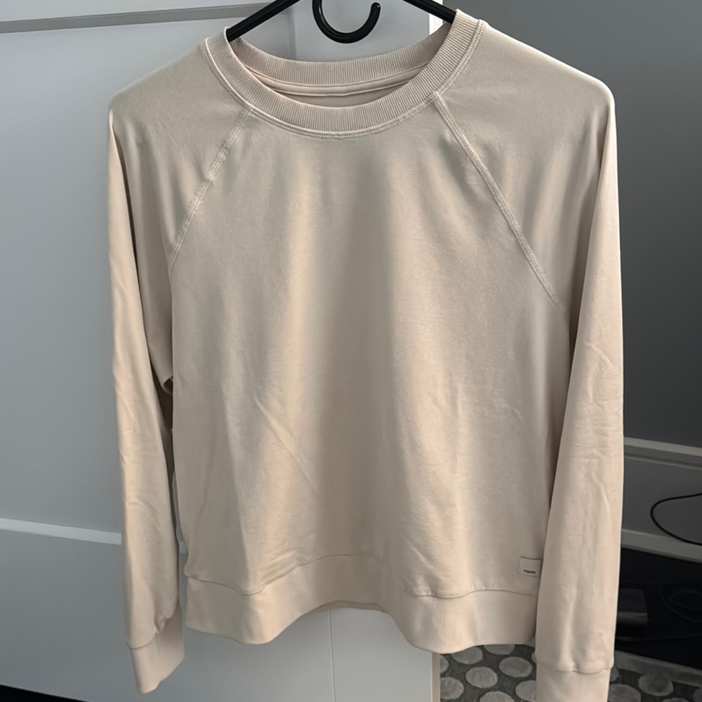 Vuori Women's Cream Sweatshirt